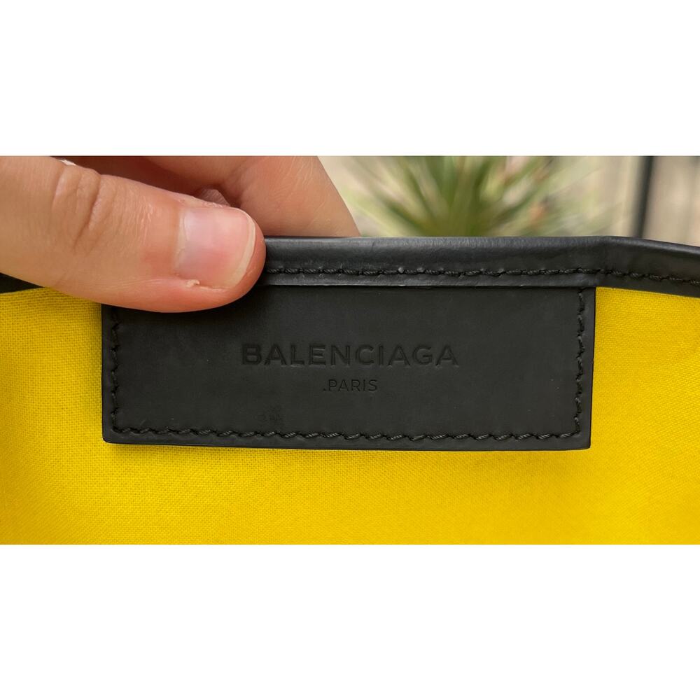 BALENCIAGA PARIS Cabas Cream & Yellow Canvas & Leather Tote Bag w/Pouch - Picture 12 of 13